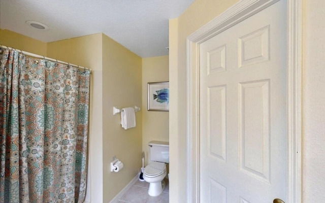 5 Bedroom Beautiful Pool Home! 5 Home by Redawning