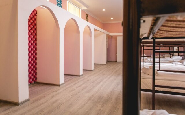 Sherlock Holmes Hostel Baku