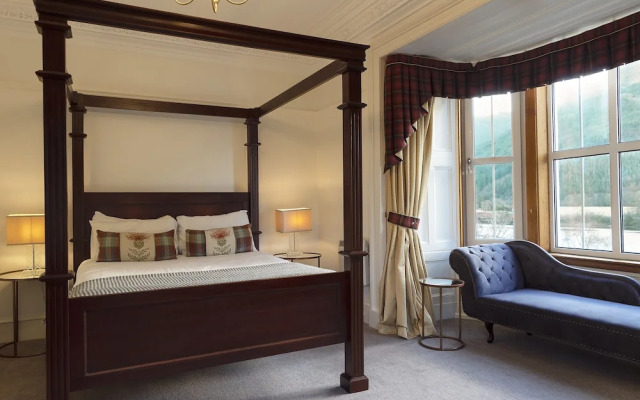 Loch Leven Hotel & Distillery