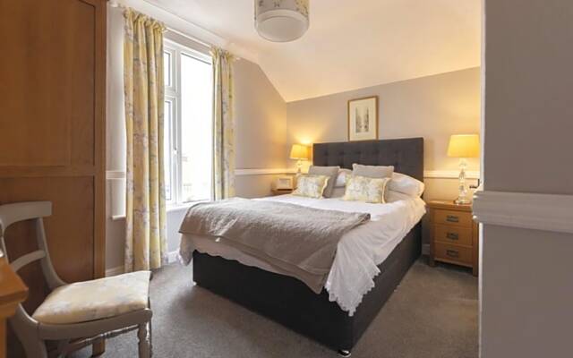 Albury House