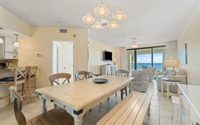 Pelican Pointe 1203