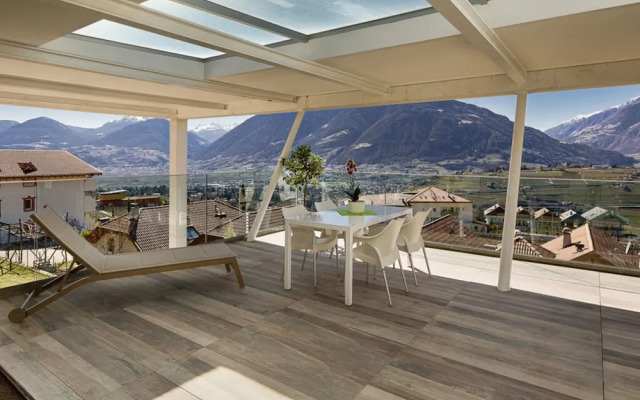 1 Alvarium Comfortable Holiday Residence