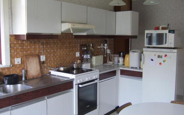 Guestrooms Bij Het Station Van Drongen