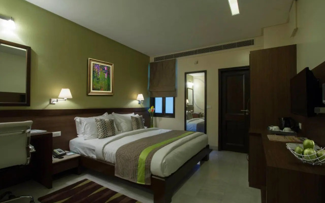 Leisure Inn Grand Chanakya