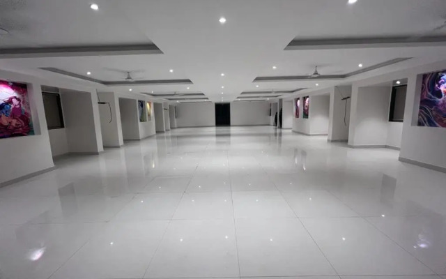 Hotel Modi Samrat