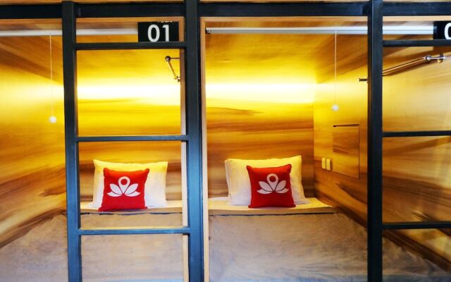 ZEN Hostel Gubeng Station 2