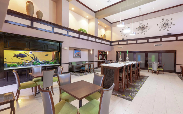 Hampton Inn & Suites Galveston