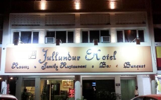 Jullundur Hotel