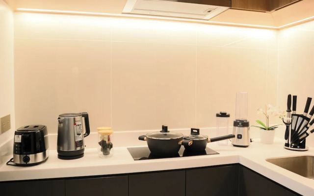 Cozy LakeSide apartments in Laguna