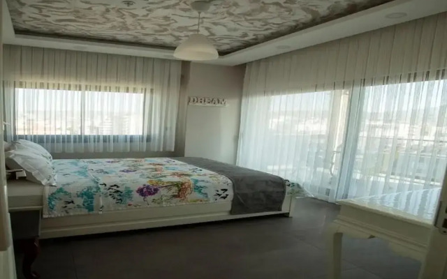 Lion Park Suits & Residence