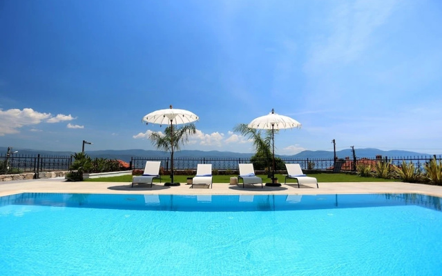 Alp Suites Safran