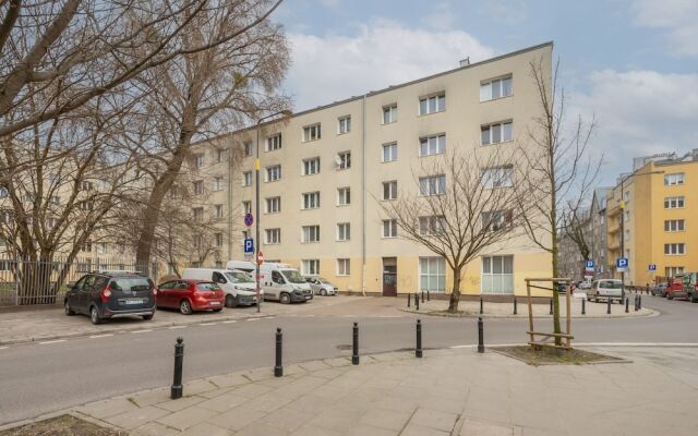 Ludwiki Apartment Warsaw Wola by Renters