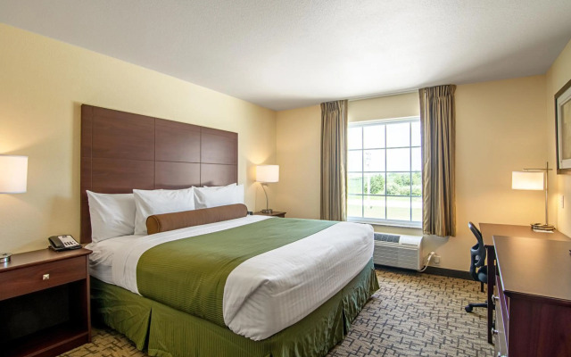 Cobblestone Hotel & Suites - Paxton