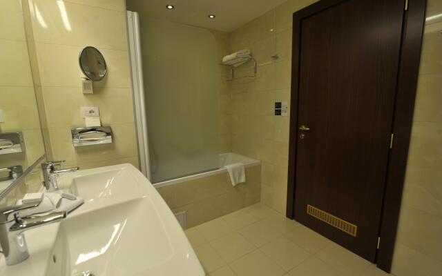 Holiday Inn Skopje by IHG