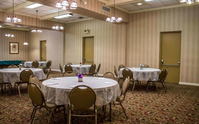 Baymont by Wyndham Youngstown