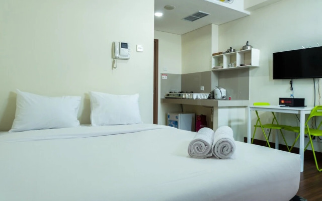 Relax Studio Apartment at Puri Orchard