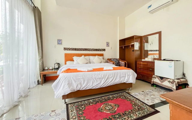 Urbanview Poma Hotel