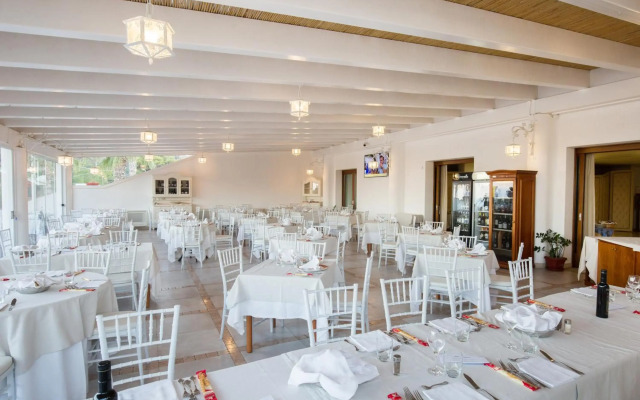 Hotel Tritone