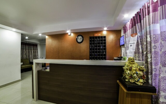OYO 14184 Hotel Green Stone