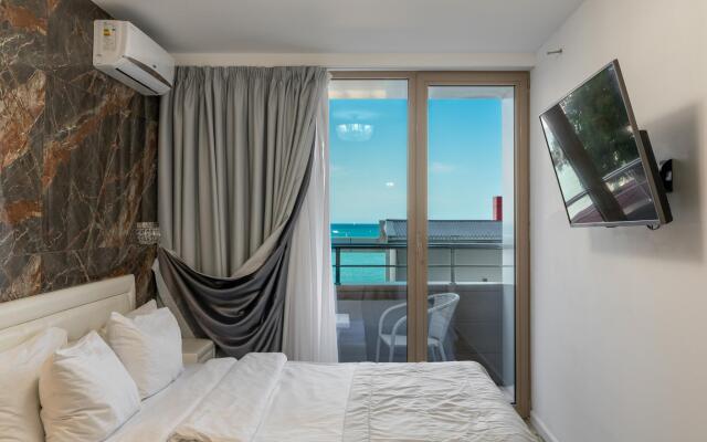 Morskaya Gavan' on Morskoy Lane