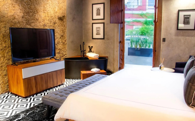 Diez Diez Collection