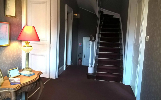 La Villa 10