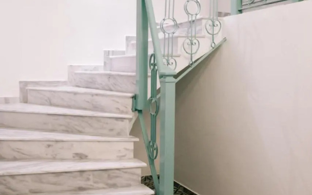 Volos Suites Center