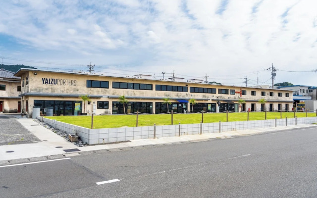 Re PORT HOTEL