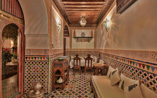 Riad Kaiss by Anika
