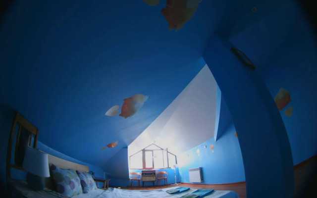 Baby Lemonade Hotel