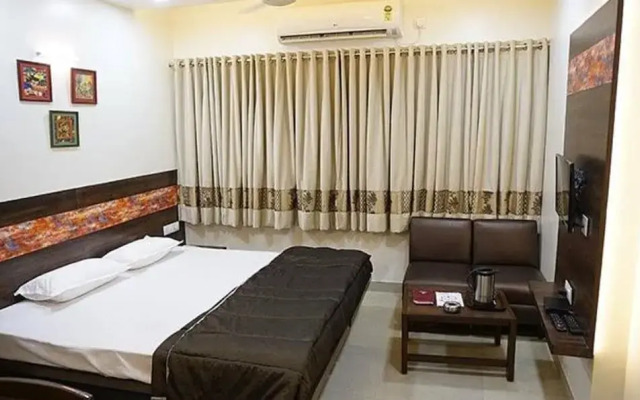 Fabhotel Rajdhani Ii