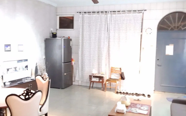 Taoyuan Airport Rory Harbor Hostel
