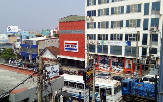 Clock Inn Dehiwala - Hostel