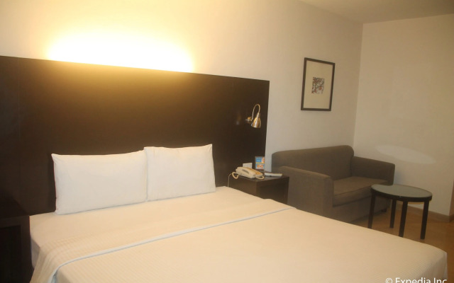 Pearl Lane Hotel