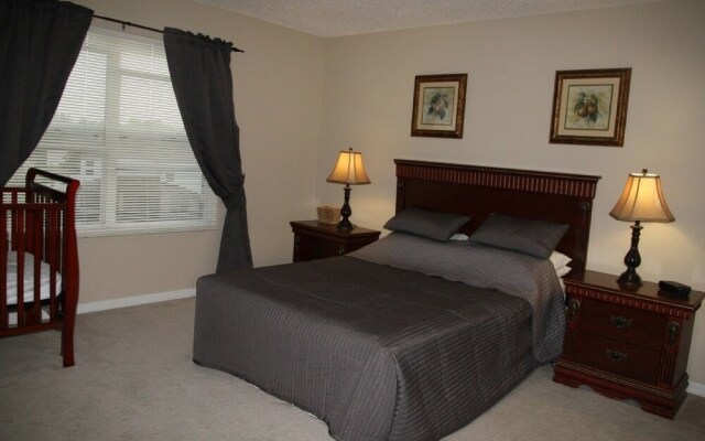 Kissimmee-Davenport Pool Homes by Hayes
