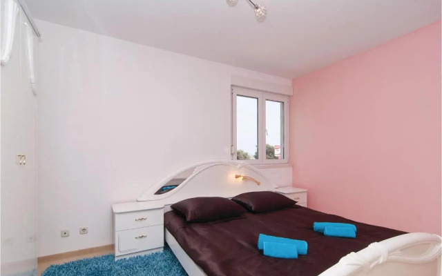 Apartment Split with Sea View 04