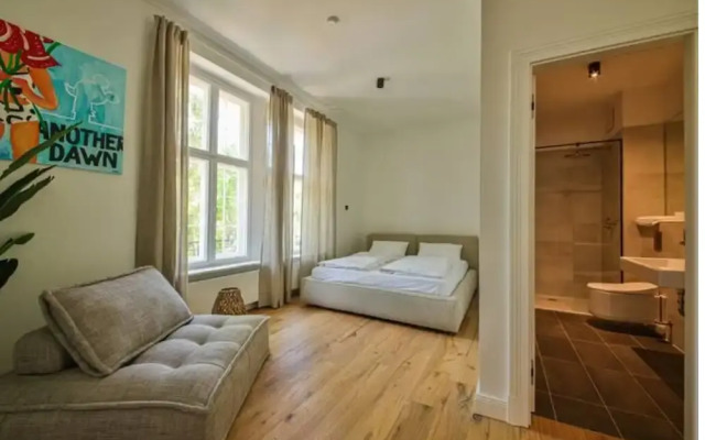 Aeronaut Suites powered by Pearl1