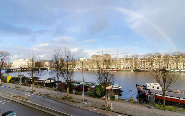 Amstel Riverview Bed and Coffee / Guesthouse