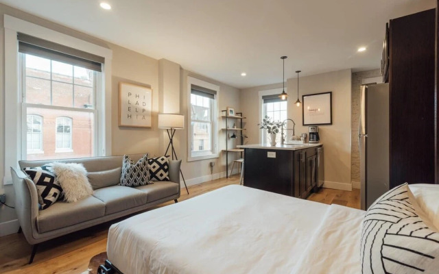 Downtown Philly Apartment By Rittenhouse Square