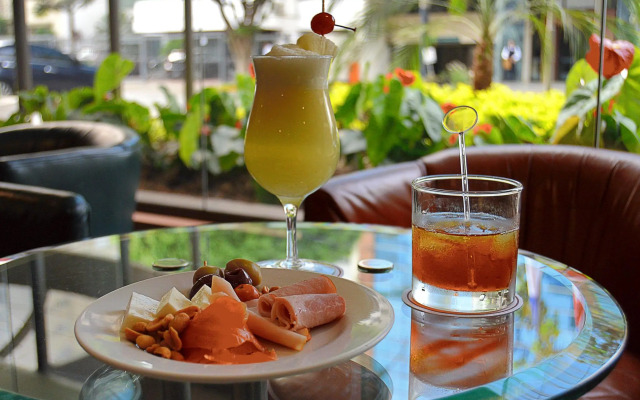 Roosevelt Hotel & Suites