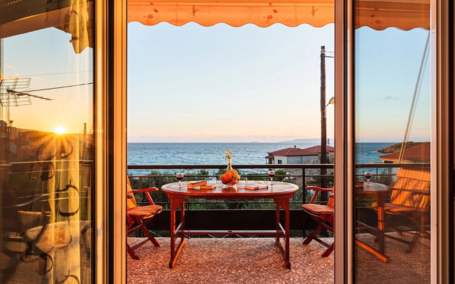 Sunset Serenity - Kardamili Seaside Getaway