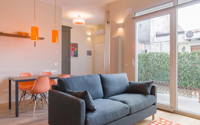 Panoramic Roof Apartment