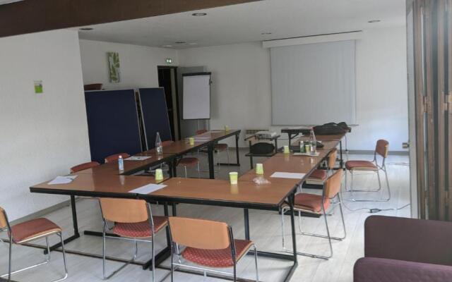 Campanile Metz Est - Technopole