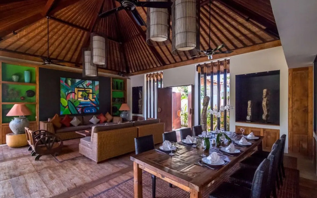Luxury 6 Bedroom Villa With Private Pool, Bali Villa 2040