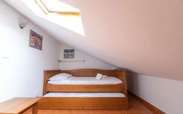 Steps to Beach 4beds -ac, Self Check-in, 2024 Reno