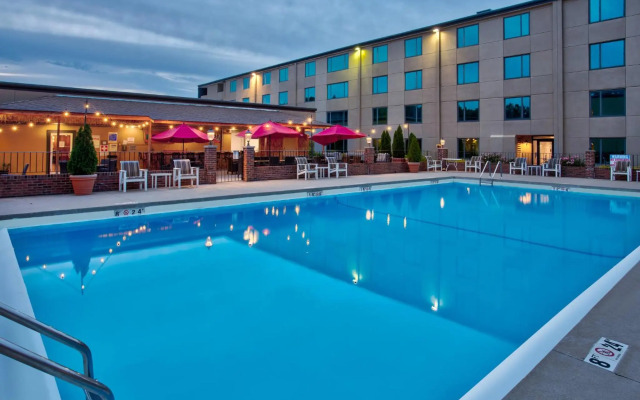 Crowne Plaza Chicago-Northbrook by IHG