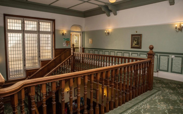 The Cliffden Hotel