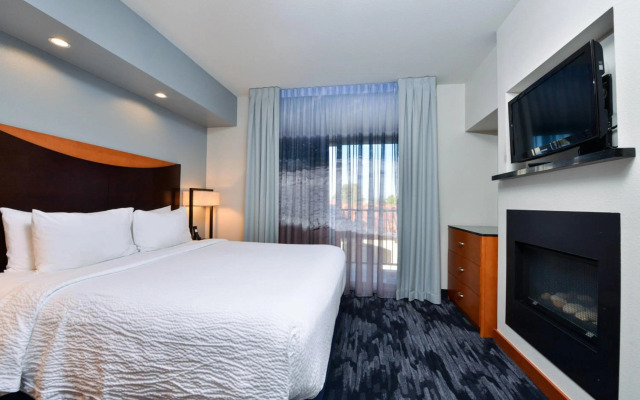Fairfield Inn & Suites Santa Cruz - Capitola