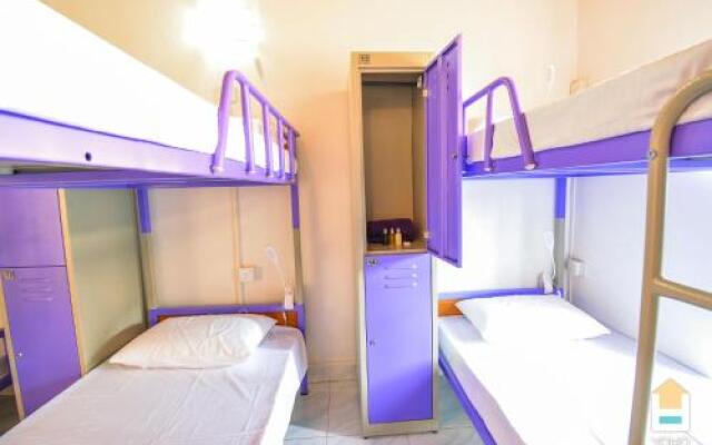 Eos Hostels