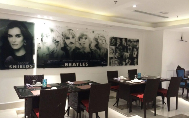 Icon Hotel Timog